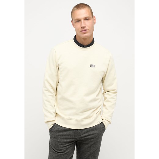 MĘSKA BLUZA MUSTANG Ben Crewneck White Asparagus 1014511 3000 ze sklepu YouNeedit.pl w kategorii Bluzy męskie - zdjęcie 180303739