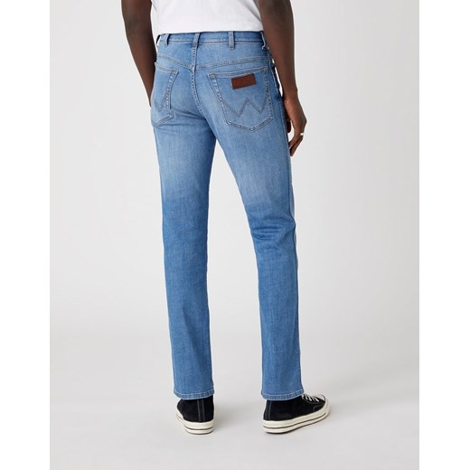 MĘSKIE SPODNIE JEANSOWE WRANGLER TEXAS SLIM LIGHT STRIKE W12SQ148S 112126516 Wrangler W32 L32 YouNeedit.pl