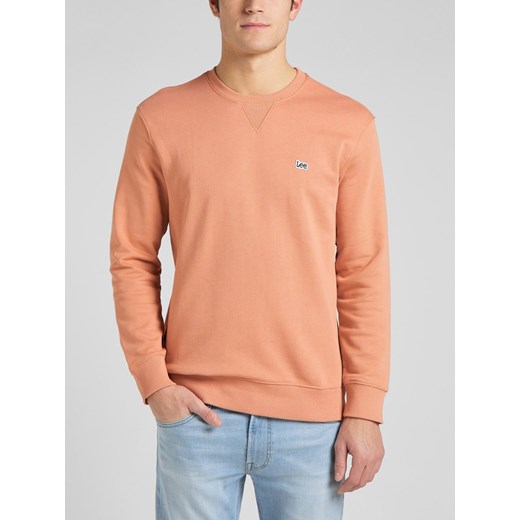 LEE PLAIN CREW SWS MĘSKA BLUZA LOGO RUST L81ISPUK 112145597 ze sklepu YouNeedit.pl w kategorii Bluzy męskie - zdjęcie 180306075