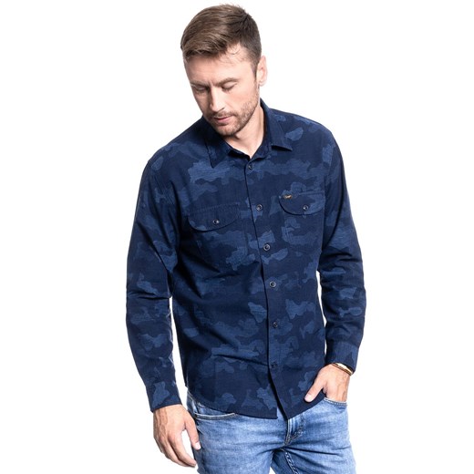 MĘSKA KOSZULA LEE WORKER SHIRT RELAXED FIT WASHED BLUE L68HDSLR 112117125 ze sklepu YouNeedit.pl w kategorii Koszule męskie - zdjęcie 180306457