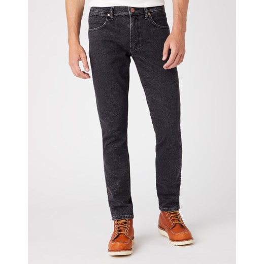 WRANGLER LARSTON MĘSKIE SPODNIE JEANSOWE JEANS DŻINSY BLACK LIGHTNING W18S8930A 112145861 ze sklepu YouNeedit.pl w kategorii Jeansy męskie - zdjęcie 180309006