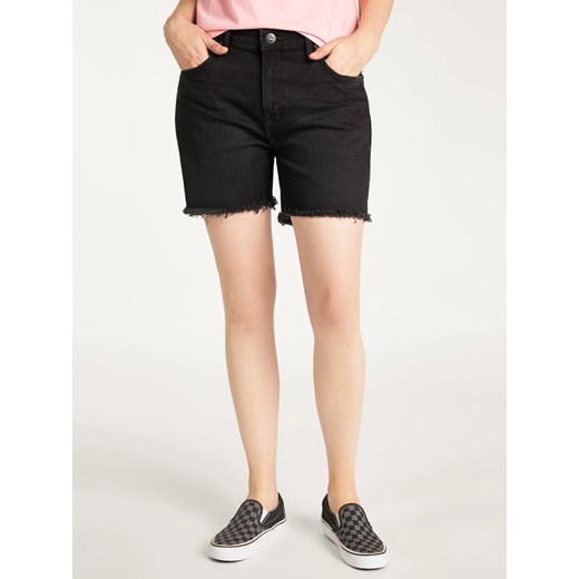 DAMSKIE SZORTY JEANSOWE LEE BOYFRIEND SHORT L37NCPOZ 112108081 ze sklepu YouNeedit.pl w kategorii Szorty - zdjęcie 180309945