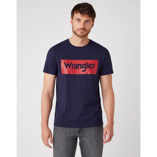 MĘSKI T-SHIRT WRANGLER SS LOGO TEE NAVY W742FK114 112131081 ze sklepu YouNeedit.pl w kategorii T-shirty męskie - zdjęcie 180310306