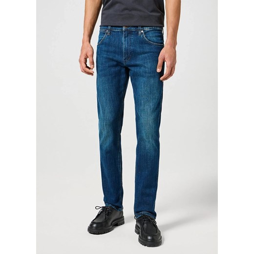 MĘSKIE SPODNIE JEANSOWE WRANGLER GREENSBORO AZURE FADE 112357206 ze sklepu YouNeedit.pl w kategorii Jeansy męskie - zdjęcie 180311676