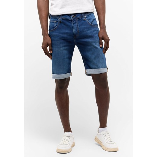 MĘSKIE SZORTY MUSTANG Chicago Shorts Z Denim Blue 1015692 5000 682 Mustang W33 YouNeedit.pl