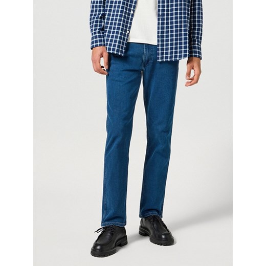 WRANGLER MĘSKIE SPODNIE JEANSOWE GREENSBORO BLUE GREY 112355018 W15Q017416 ze sklepu YouNeedit.pl w kategorii Jeansy męskie - zdjęcie 180313597