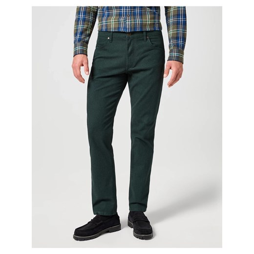 WRANGLER GREENSBORO MĘSKIE SPODNIE MATERIAŁOWE MATERIAŁ CHINO SCARAB 112358920 W15Q008868 ze sklepu YouNeedit.pl w kategorii Spodnie męskie - zdjęcie 180313919