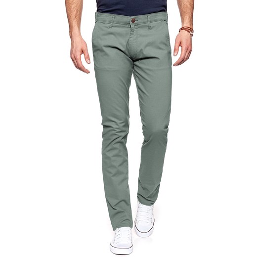 WRANGLER SPODNIE MĘSKIE LARSTON DUSTY OLIVE W18SGJ275 ze sklepu YouNeedit.pl w kategorii Spodnie męskie - zdjęcie 180314176