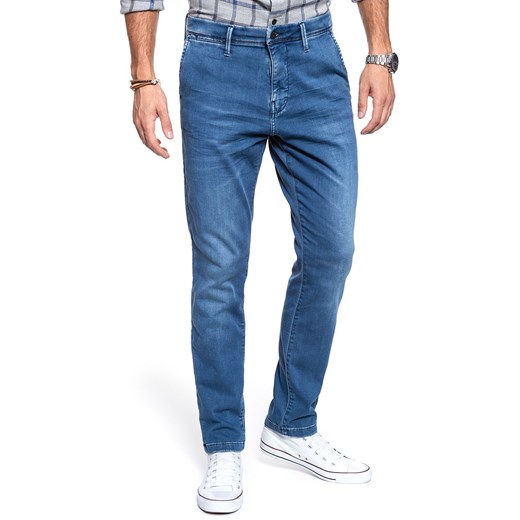 SPODNIE MATERIAŁOWE MĘSKIE MUSTANG RealX Chino DENIM BLUE 1008081 5000 582 ze sklepu YouNeedit.pl w kategorii Jeansy męskie - zdjęcie 180315558
