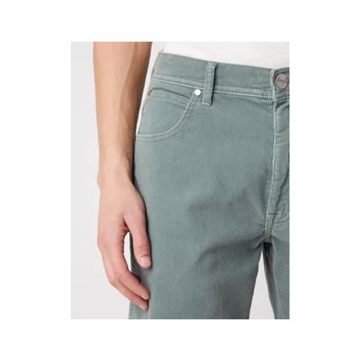 SPODENKI MĘSKIE WRANGLER CORDUROY SHORTS WREATH GREEN W14TZNG29 112126658 Wrangler W32 YouNeedit.pl