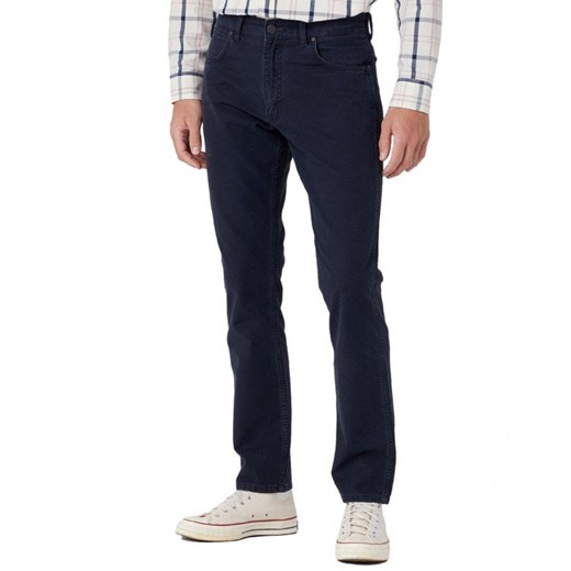 WRANGLER GREENSBORO MĘSKIE SPODNIE MATERIAŁOWE JEANSY DARK NAVY W15QDRXAE 112334235 ze sklepu YouNeedit.pl w kategorii Spodnie męskie - zdjęcie 180316957