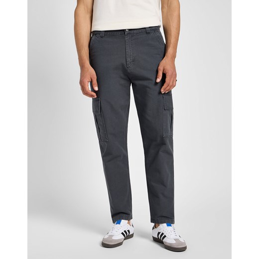LEE MĘSKIE SPODNIE MATERIAŁOWE CARGO PANT DARK MUTED GRAY 112355783 L72K008531 ze sklepu YouNeedit.pl w kategorii Jeansy męskie - zdjęcie 180318335