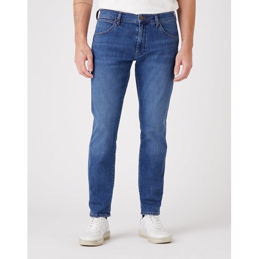 WRANGLER LARSTON MĘSKIE SPODNIE JEANSOWE SPOTLITE W18SYJ38N 112145873 ze sklepu YouNeedit.pl w kategorii Jeansy męskie - zdjęcie 180318888