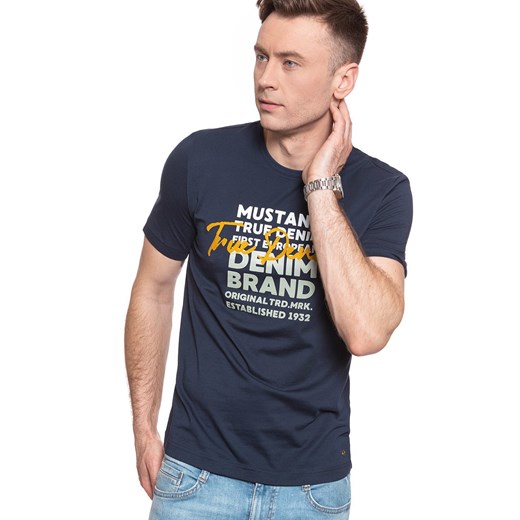 MĘSKI T-SHIRT MUSTANG ALEX C PRINT 1009917 4136 ze sklepu YouNeedit.pl w kategorii T-shirty męskie - zdjęcie 180320969