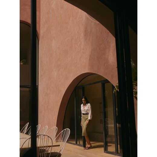 Mohito - Spódnica midi z rozcięciem - oliwkowy Mohito 42 Mohito