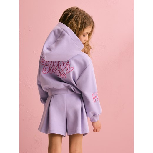 Reserved - Krótka bluza z haftem - lawendowy ze sklepu Reserved w kategorii Bluzy dziewczęce - zdjęcie 180362066