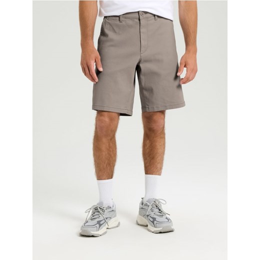 Sinsay - Szorty chino - beżowy ze sklepu Sinsay w kategorii Spodenki męskie - zdjęcie 180362846