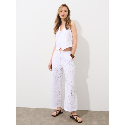 Biała kamizelka damska Mohito 