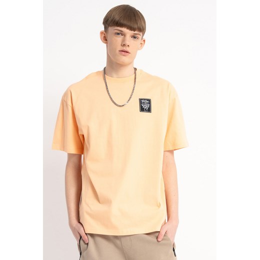 Pomarańczowy t-shirt z autorską grafiką z tyłu, rozmiar - 146, kolor - pomarańczowy ze sklepu REPORTER w kategorii T-shirty chłopięce - zdjęcie 180379456