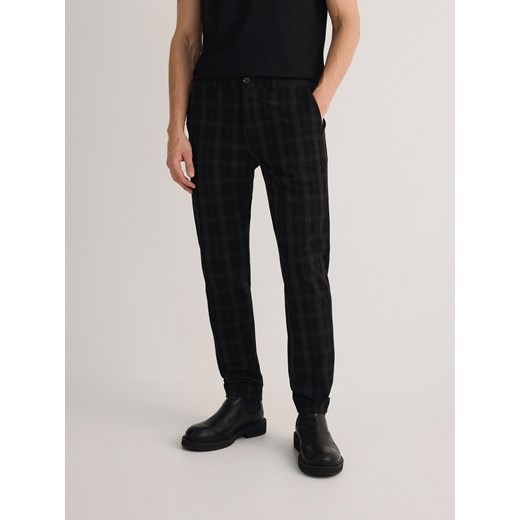 Reserved - Spodnie chino slim fit w kratę - czarny ze sklepu Reserved w kategorii Spodnie męskie - zdjęcie 180388519