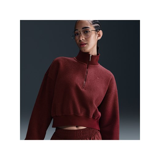 Damska wygodna dzianinowa bluza o skróconym kroju oversize z zamkiem 1/4 Nike Sportswear Phoenix Plush - Czerwony ze sklepu Nike poland w kategorii Bluzy damskie - zdjęcie 180396646