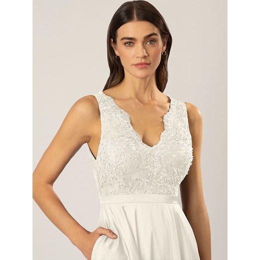 Sukienka APART midi elegancka w serek 