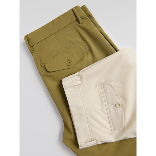 Spodenki męskie beżowe Reserved z tkaniny 