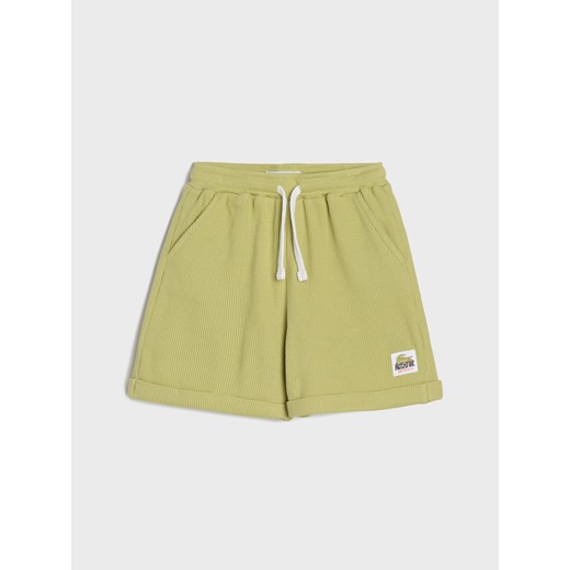 Sinsay - Bawełniane szorty wykonane z dzianiny waflowej - zielony Sinsay 122 Sinsay