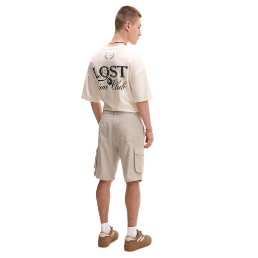 Cropp - Beżowe szorty z kieszeniami cargo - beżowy Cropp 32 Cropp