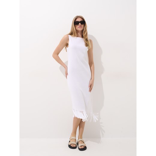 Sukienka Mohito z frędzlami z okrągłym dekoltem na wiosnę bez rękawów 