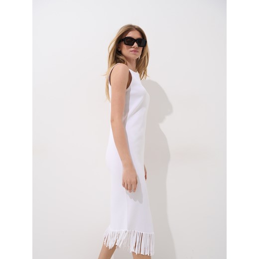 Sukienka Mohito biała bez rękawów z okrągłym dekoltem boho 