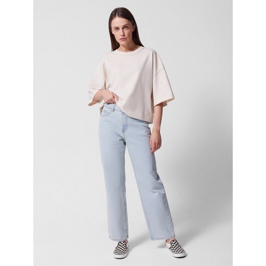 Damskie jeansy straight Outhorn  OTHWSS24TTROF723 - niebieskie ze sklepu Sportstylestory.com w kategorii Jeansy damskie - zdjęcie 180442308