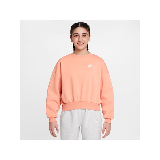 Dziewczęca bluza dresowa o pudełkowym kroju z półokrągłym dekoltem Nike Sportswear Club Fleece - Pomarańczowy ze sklepu Nike poland w kategorii Bluzy damskie - zdjęcie 180449936