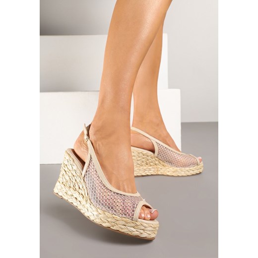 Espadryle damskie Born2be na koturnie z klamrą