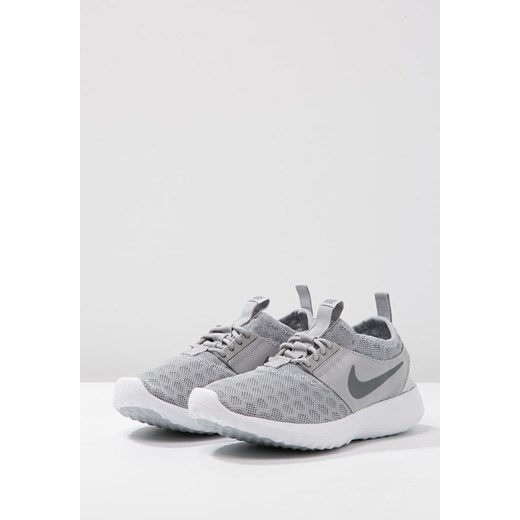 Nike Sportswear JUVENATE Tenisówki i Trampki wolf grey/cool grey/white zalando szary casual A