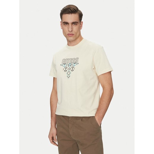 Guess T-Shirt M5GI11 K8FQ4 Beżowy Regular Fit ze sklepu MODIVO w kategorii T-shirty męskie - zdjęcie 181041075