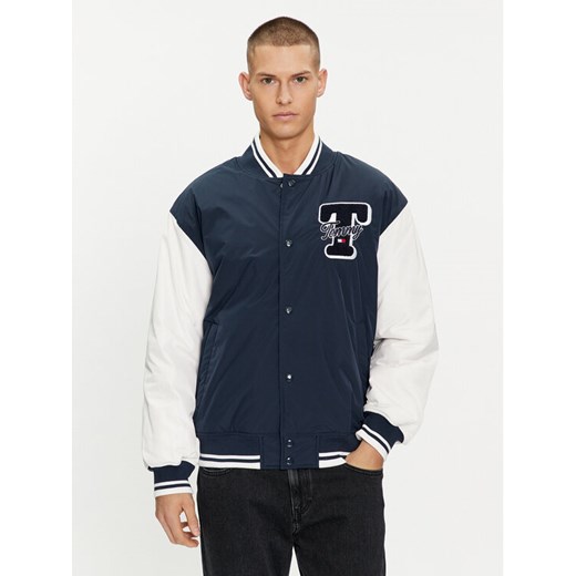 Tommy Jeans Kurtka bomber Colorblock Varsity DM0DM18702 Granatowy Regular Fit ze sklepu MODIVO w kategorii Kurtki męskie - zdjęcie 181077355