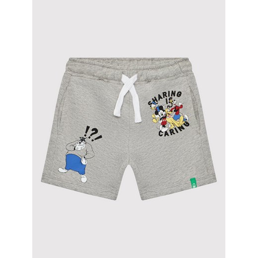 United Colors Of Benetton Szorty sportowe DISNEY 3BC1G900I Szary Regular Fit ze sklepu MODIVO w kategorii Spodenki niemowlęce - zdjęcie 181153018