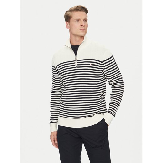 Tommy Hilfiger Sweter MW0MW38601 Écru Regular Fit ze sklepu MODIVO w kategorii Swetry męskie - zdjęcie 181155988
