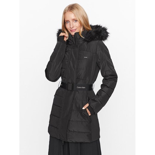Calvin Klein Kurtka zimowa K20K206977 Czarny Regular Fit ze sklepu MODIVO w kategorii Kurtki damskie - zdjęcie 181158738