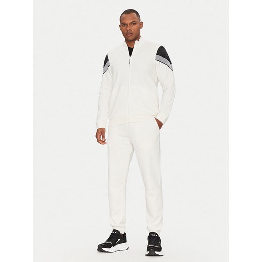 EA7 Emporio Armani Dres 7M000268 AF12451 U0005 Biały Regular Fit ze sklepu MODIVO w kategorii Dresy męskie - zdjęcie 181190267