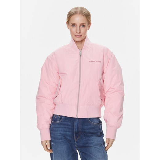 Tommy Jeans Kurtka bomber Classics DW0DW17240 Różowy Regular Fit ze sklepu MODIVO w kategorii Kurtki damskie - zdjęcie 181204436