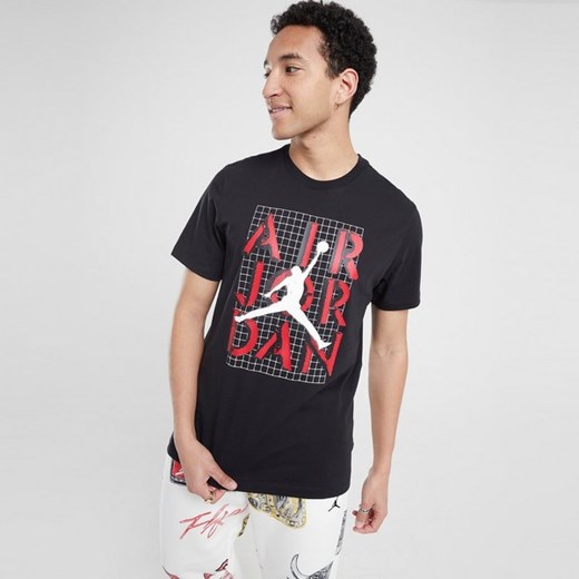 JORDAN T-SHIRT M J BRAND JM STACK SS CREW TEE ze sklepu JD Sports  w kategorii T-shirty męskie - zdjęcie 181213626