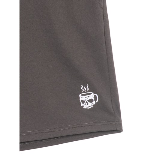 Cropp - Szare szorty z naszywką - szary Cropp XS Cropp