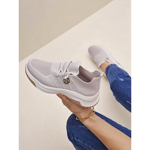 Royalfashion Wsuwane damskie materiałowe buty sportowe Teletta ze sklepu royalfashion.pl w kategorii Buty sportowe damskie - zdjęcie 181232027