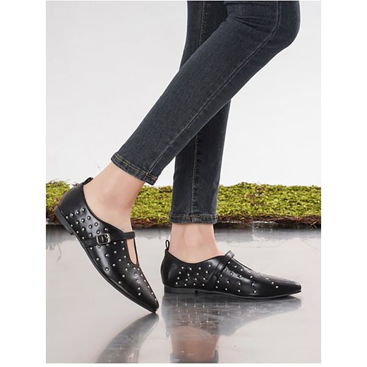 C'M Baleriny w kolorze czarnym z paskiem C'm 39 promocja Limango Polska