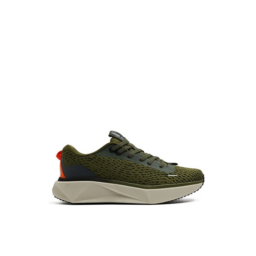 Cropp - Oliwkowe sportowe sneakersy - zielony ze sklepu Cropp w kategorii Buty sportowe męskie - zdjęcie 181242109