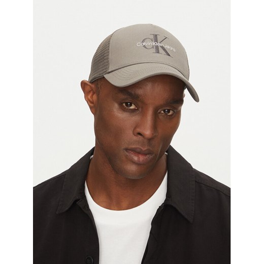 Czapka z daszkiem Calvin Klein Jeans Monologo LV04G5065G Szary ze sklepu eobuwie.pl w kategorii Czapki z daszkiem męskie - zdjęcie 181266239