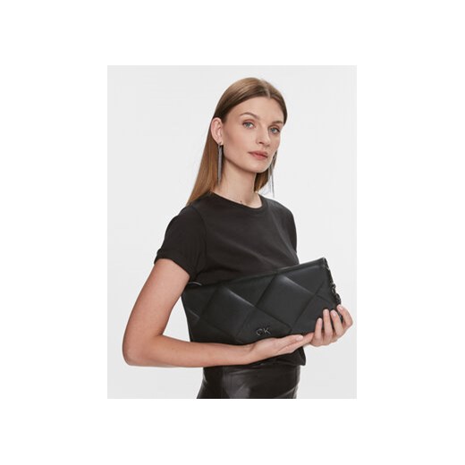 Torebka Calvin Klein Re-Lock Quilt Wristelet Clutch K60K611333 Czarny Calvin Klein 00 eobuwie.pl