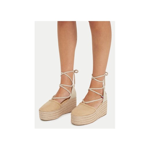 Espadryle Tommy Hilfiger Closed Toe Linen Flatform FW0FW07746 Beżowy Tommy Hilfiger 42 eobuwie.pl